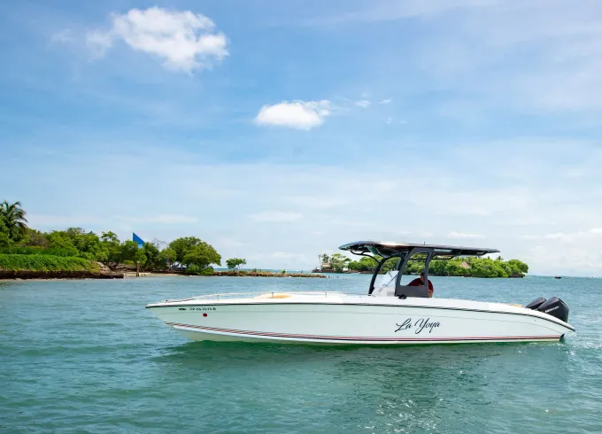 Large 38ft Party Boat for 20 Guests | Cholon & Rosario Islands Tour