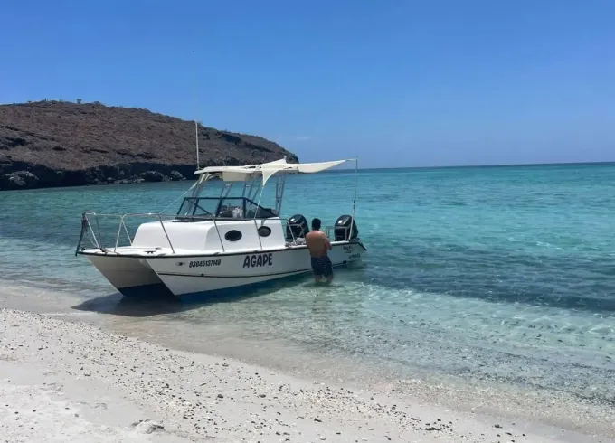 Twin Vee 22ft Private Catamaran Experience in La Paz for up to 6 Guests