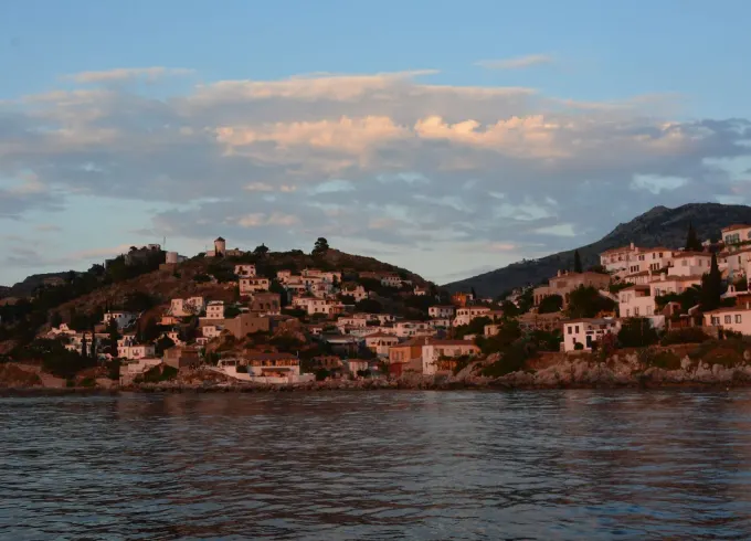 Daily Trip to experience the Sunset in Hydra Island