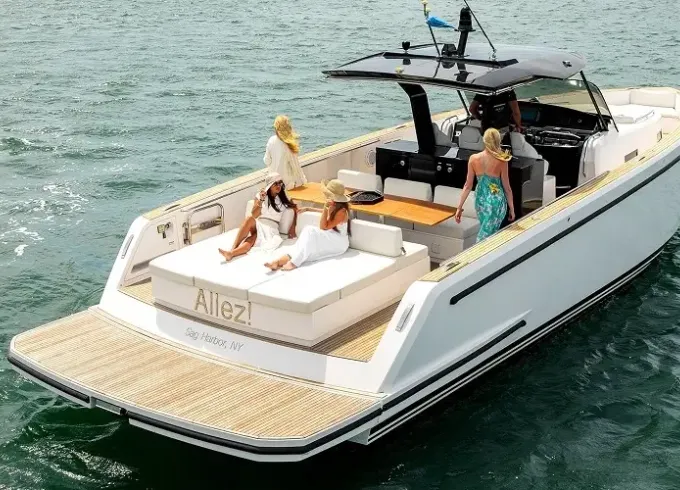 43' 2021 Pardo + Seabob Yacht Charter in Sag Harbor, New York