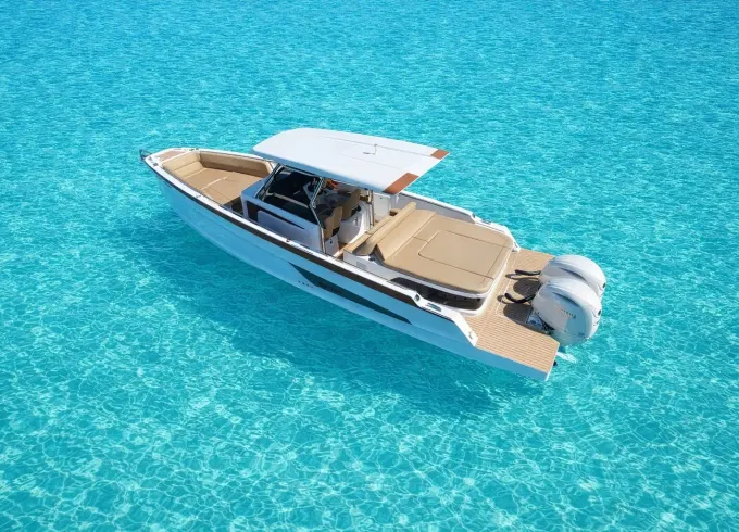 Enjoy Ibiza and Formentera with Sterk 31 RC