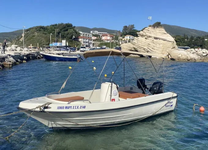Explore Laganas Bay by No-License Powerboat – Turtles, Marathonisi & Keri Caves