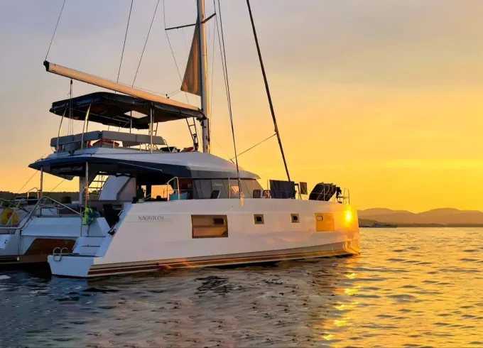 Crete Luxury Catamaran Day Cruise to Balos beach and Gramvousa island