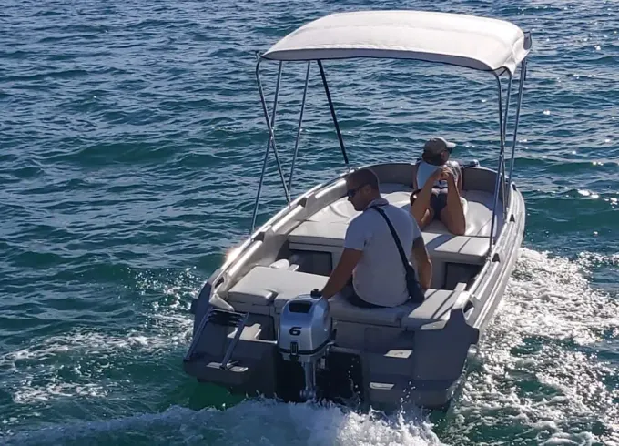 Roto 450 Day Boat in Rovinj, Croatia