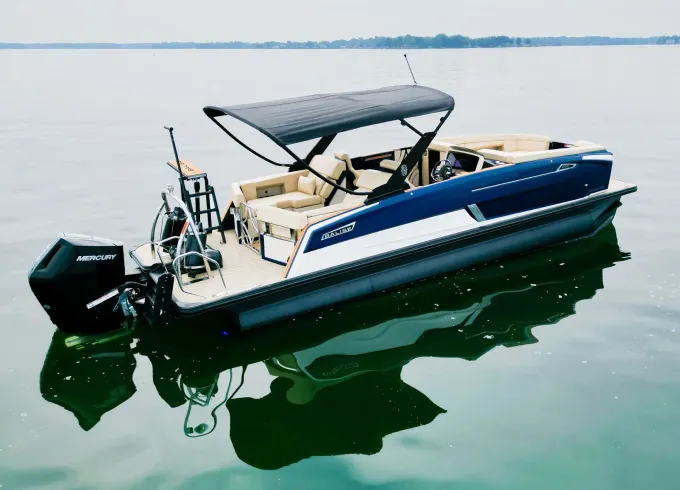 2026 Balise Horizon Tritoon - Captained Charters - Cruising, Tubing and more!