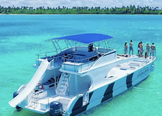 Yacht Adventure⭐️⭐️⭐️⭐️⭐️Fun Memories, Captain & Crew Included