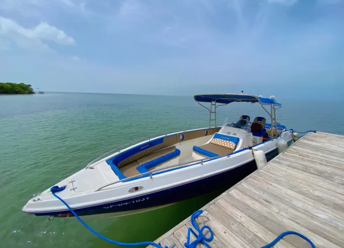 Private 28ft Speedboat to Rosario Islands from Cartagena up to 8 Guests