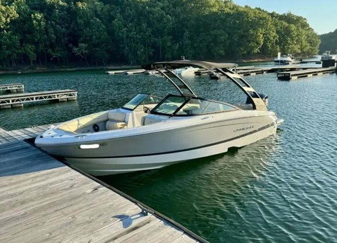 Luxury Regal LX2 for Cruising on Lake Lanier