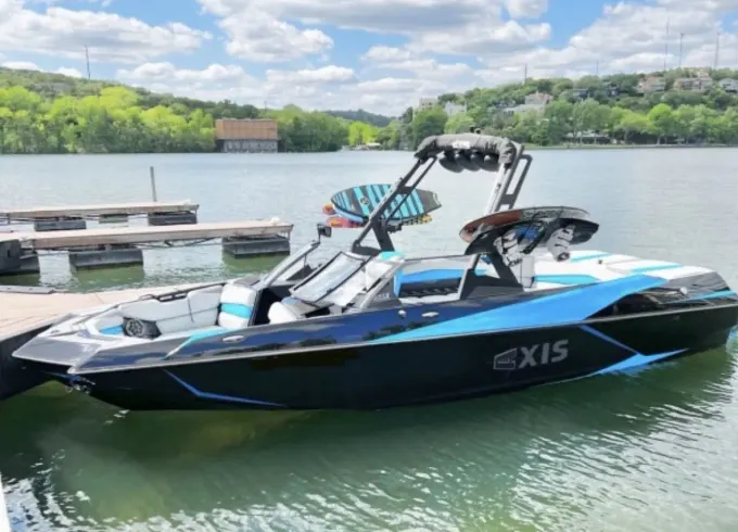 #1 Wakesurf Boat on Lake Austin. BYOB. Captained