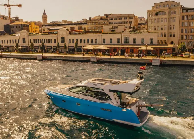 Luxury 39' Motor Yacht in Istanbul | 2 hour Bosphorus Tour