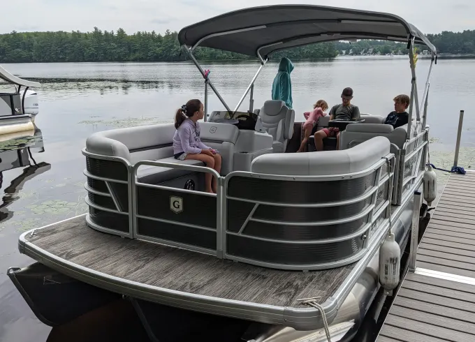 10 Person Godfrey Sweetwater Tritoon in Kingston, NH