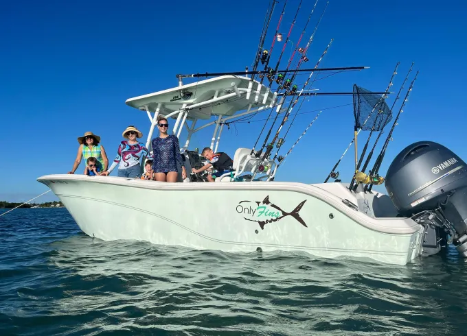 2017 Sea Fox Commander Reef Fishing, Offshore Fishing, Snorkeling and Sand Bar