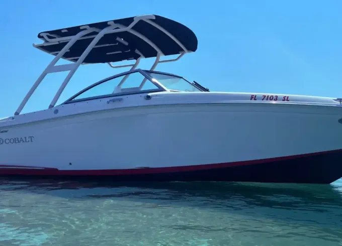 Cobalt SC25 25ft Boat