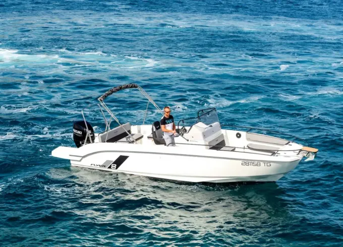 Spend an unforgettable day island hopping onboard the Flyer 8 Spacedeck!