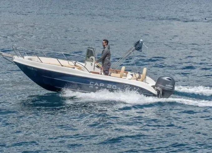 Capelli 20 Powerboat for rent in Trogir