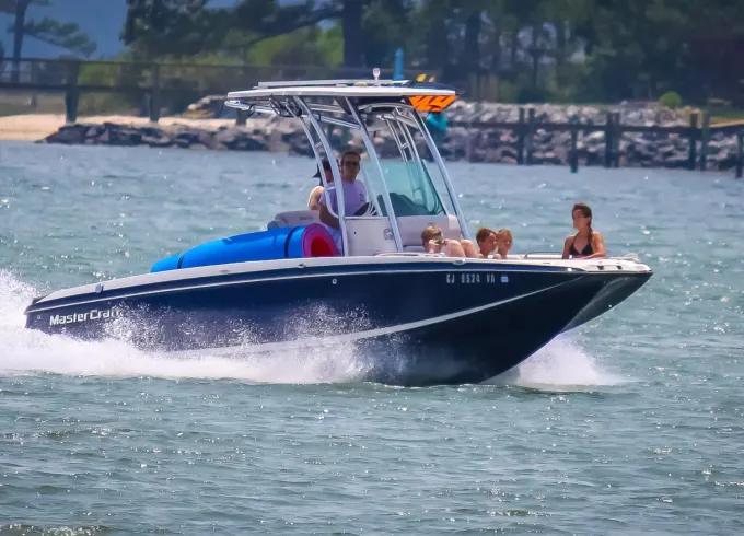 MasterCraft Wakeboarding boat for rent in the hampton roads area of Virginia