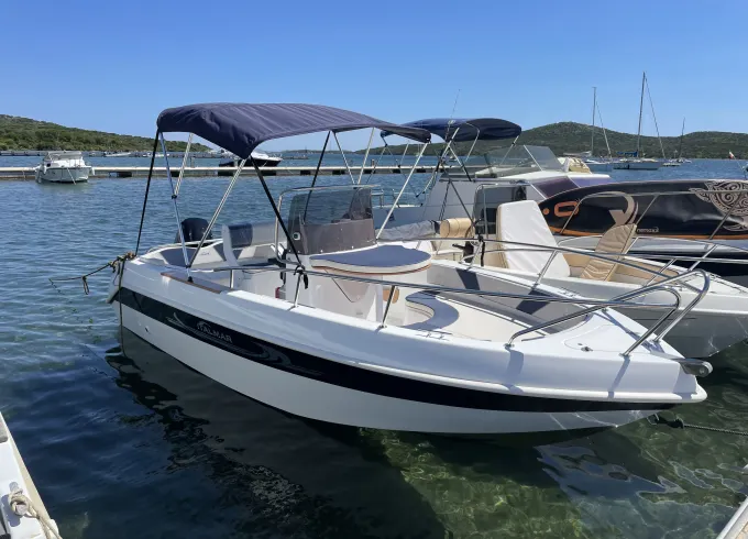 Barca Italmar 19 Powerboat with 40hp outboard - max 7 people