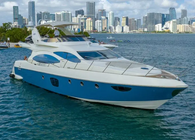 Enjoy Miami In Azimut 70ft!!!!