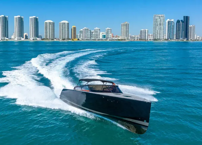Deal of the Week! 40' Vandutch Yacht for Rent in Miami, Florida.