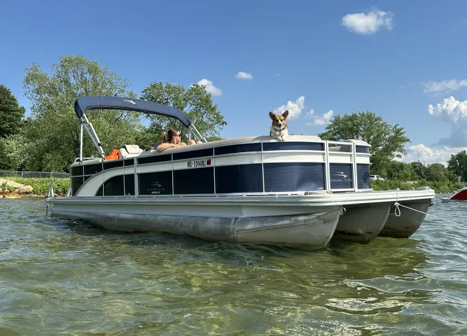 Party Bennington Chartered Boat Rental