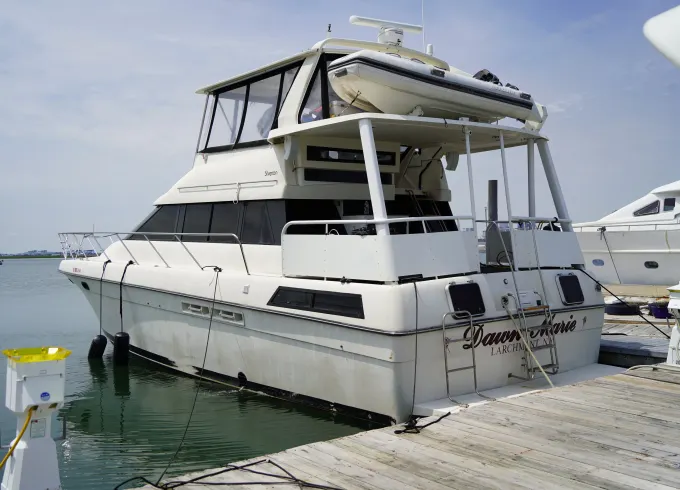 Boston Harbor Luxury Cruise | 46ft Silverton Yacht + Captain Included