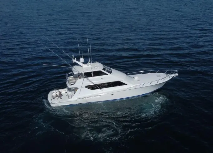 Recent Retrofit 70' Hatteras Sportfisher Goin Fission with Experienced Crew