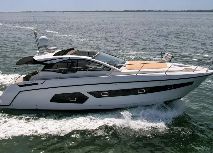 Luxury 45’ Azimut Atlantis 2016 – Premium Yacht Charter in North Bay Village
