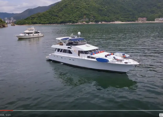 92ft Super Yacht in Puerto Vallarta