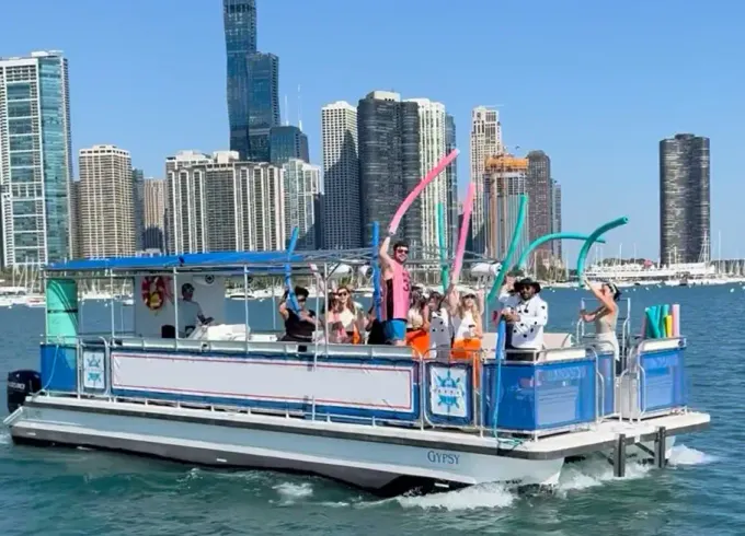24 Guests Captained Party & Event Boat in Chicago with Bathroom & Aqua mat
