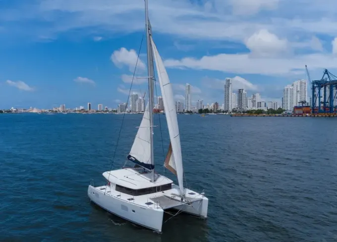 Deal of the Day! Lagoon 40Ft Catamaran for Rent in Cartagena, Colombia.
