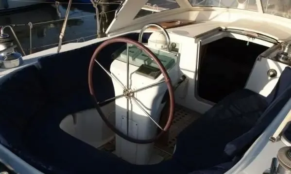 Charter 44' Beneteau Oceanis Cruising Monohull in Vigo, Spain