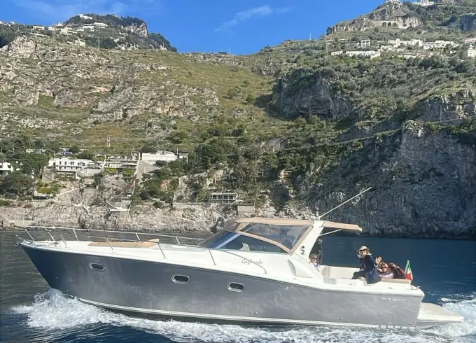 Gagliotta 38 Motor Yacht Rental in Amalfi Coast, Campania