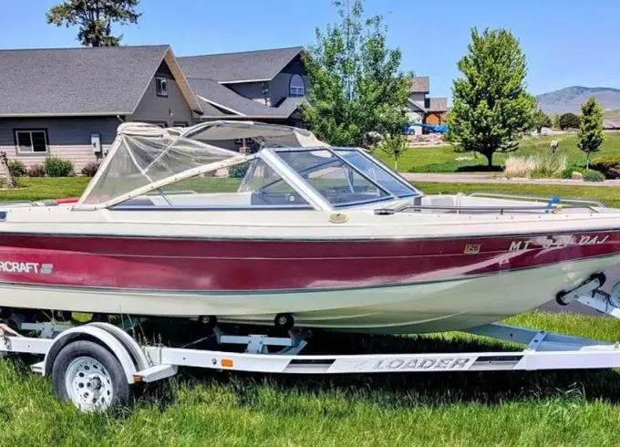 16ft StarCraft Bowrider with 300 hp MerCruiser engine