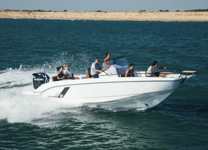 Rent a boat Beneteau Flyer 8