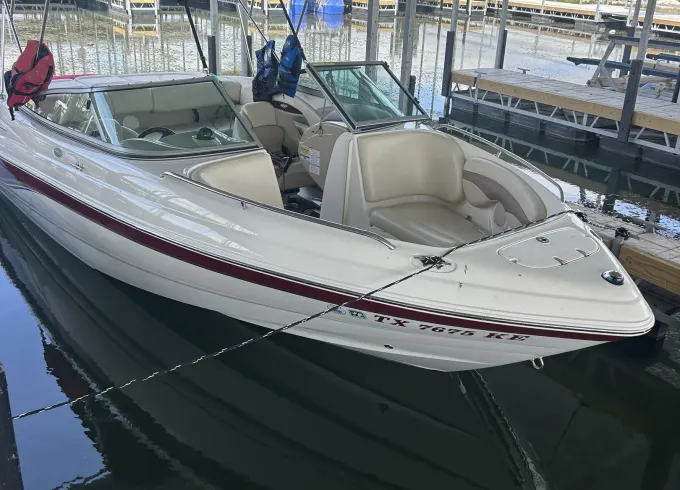 Chaparral 220 SSi Boat | Ski, Wakeboard & Tube on Canyon Lake Tx