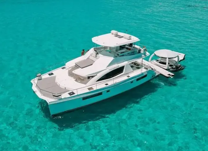 Luxurious Leopard 51’ Power Catamaran in Cancun w/ Super Yacht Crew