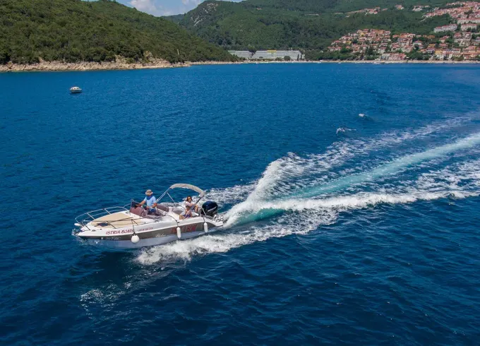 Motor Boat Rental in Rabac and Pula - Bluline 23