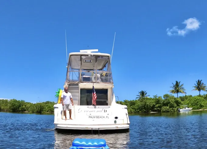 🔥20% off June -52 Sea Ray Yacht : Luxury with "CAPTAIN + STEWARDESS " 🔥