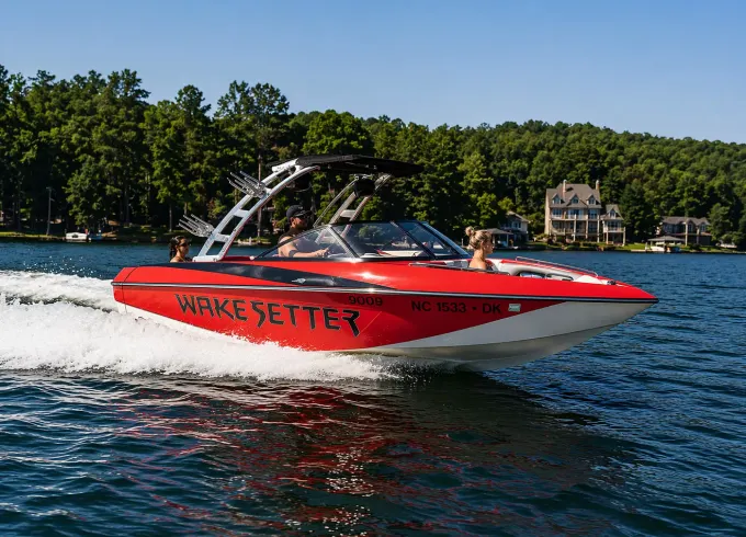 Lake Norman Malibu Wakesetter  Wakeboard, Surf & Cruise in Style