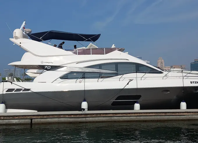 70ft yacht rental in Dubai Harbour Marina – ideal for groups up to 30 guests