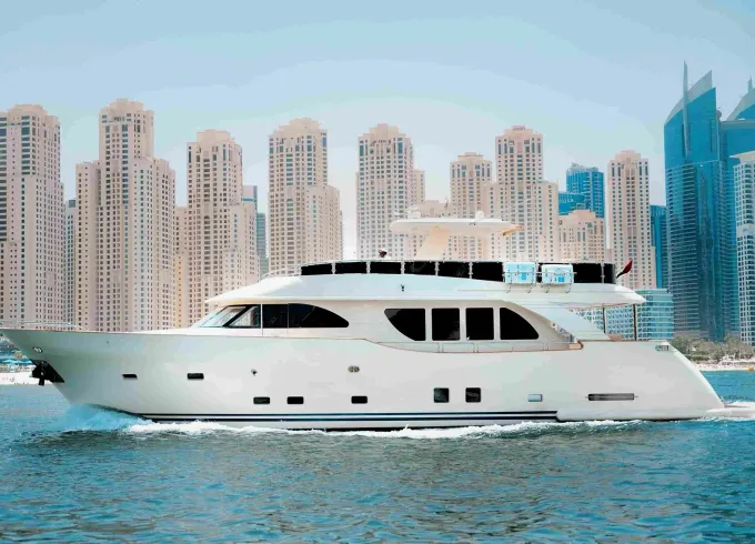 80’ Classico - Your Luxury Moment on the Dubai sea
