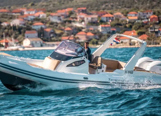 Capelli Tempest 1000 Open - 2x300 Yamaha - Sukosan - Delivery from Pag to Split