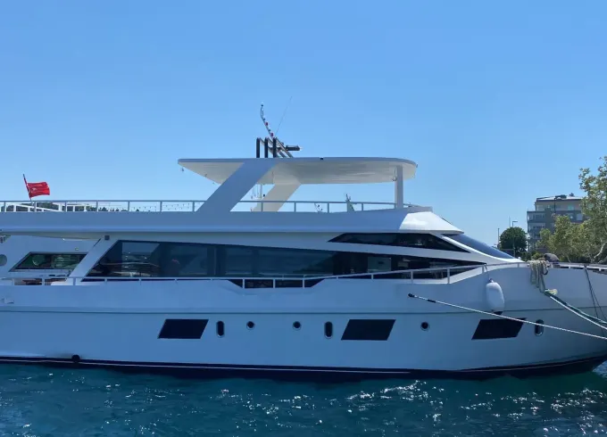 Power Mega Yacht for rent in İstanbul