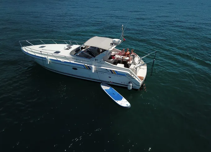 Private boat charter benagil cave