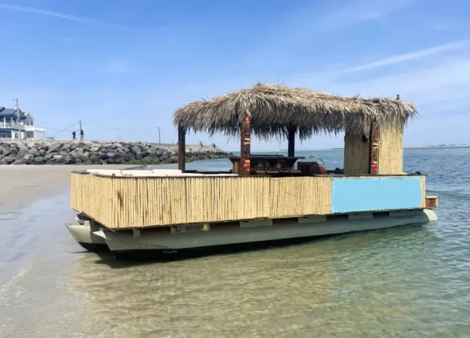 24' Custom South Jersey Tiki Cruiser Boat for 6 person in Wildwood, New Jersey