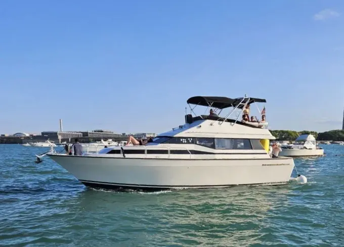 42' Mediterranean Yacht for Luxury Cruises in Chicago - 3 Boats Available!