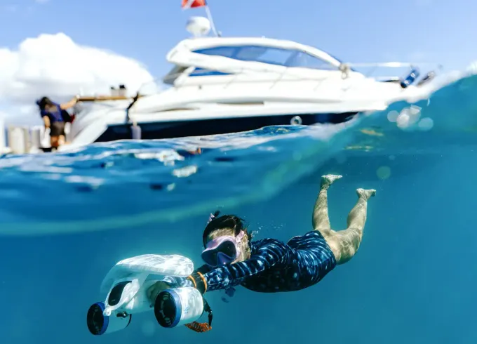 Private Luxury Tour on 47ft Cranchi Mediterranee