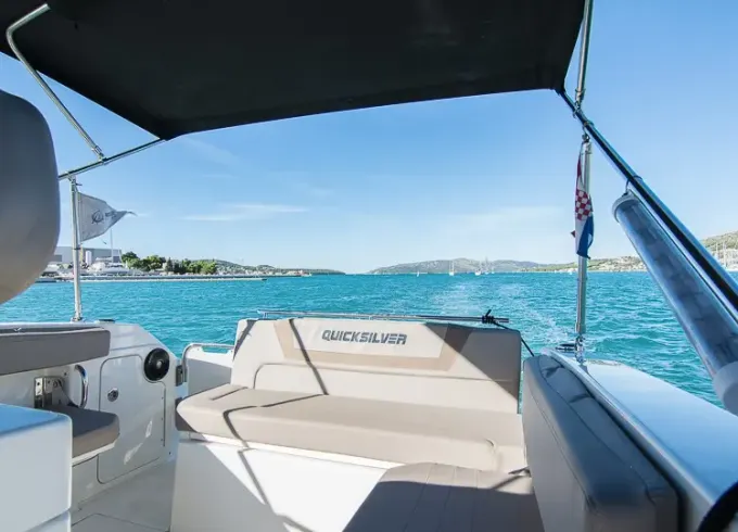 Quicksilver Activ 805 rental in Split
