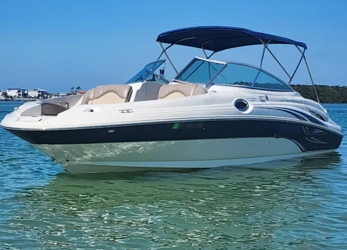 Escape to paradise on this Super fun 27' SeaRay