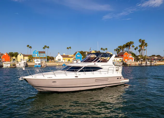 50' Cruisers Motor Yacht (Marina Del Rey) Captain Included